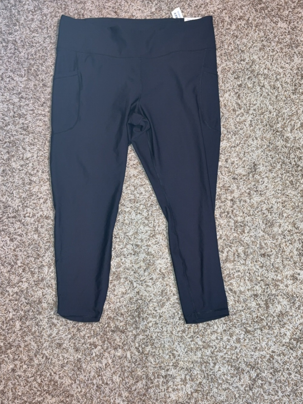Old Navy Black High-Rise Pocket Leggings with Side Pockets